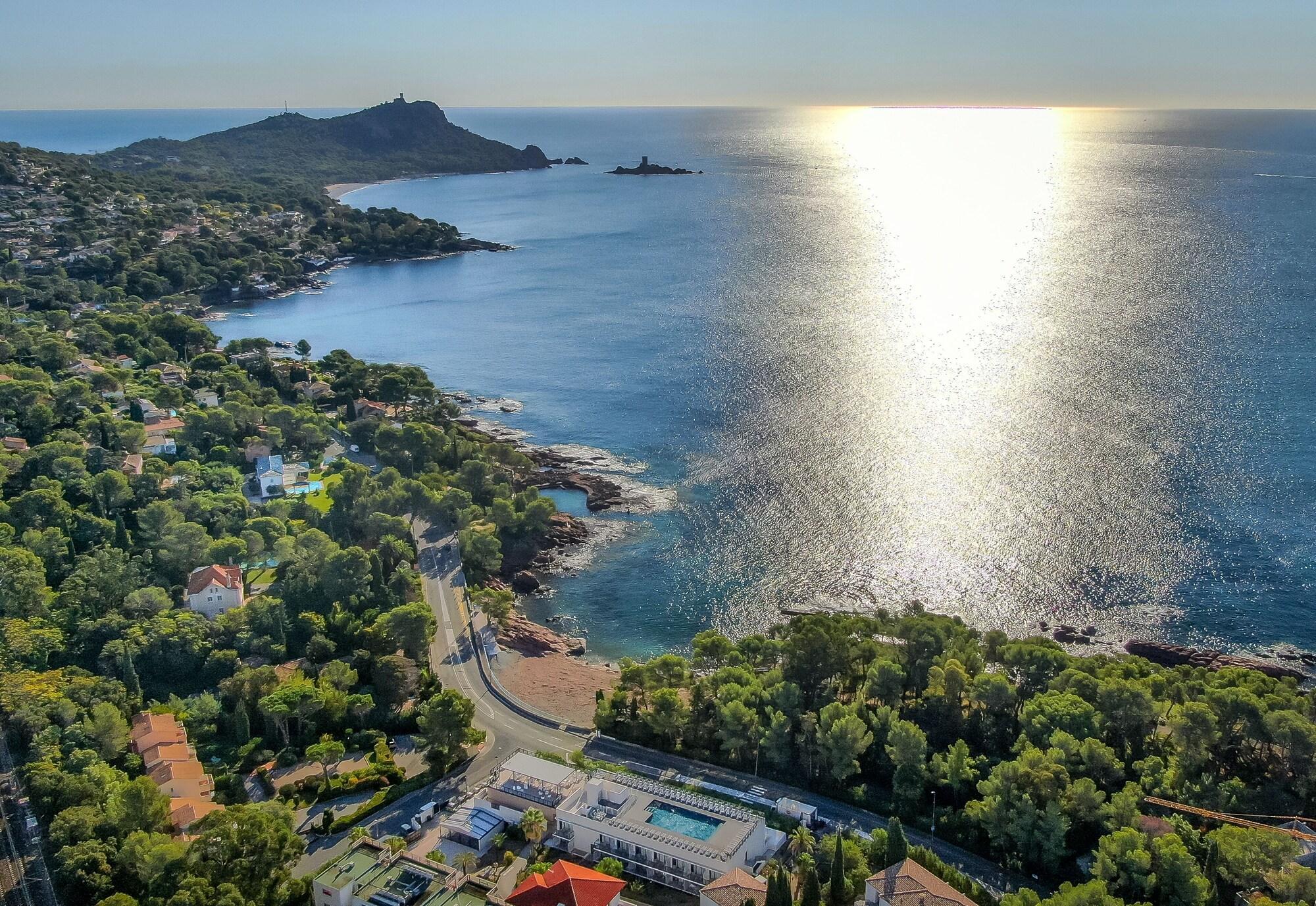 فندق Sowell Family Riviera Saint-Raphaël المظهر الخارجي الصورة