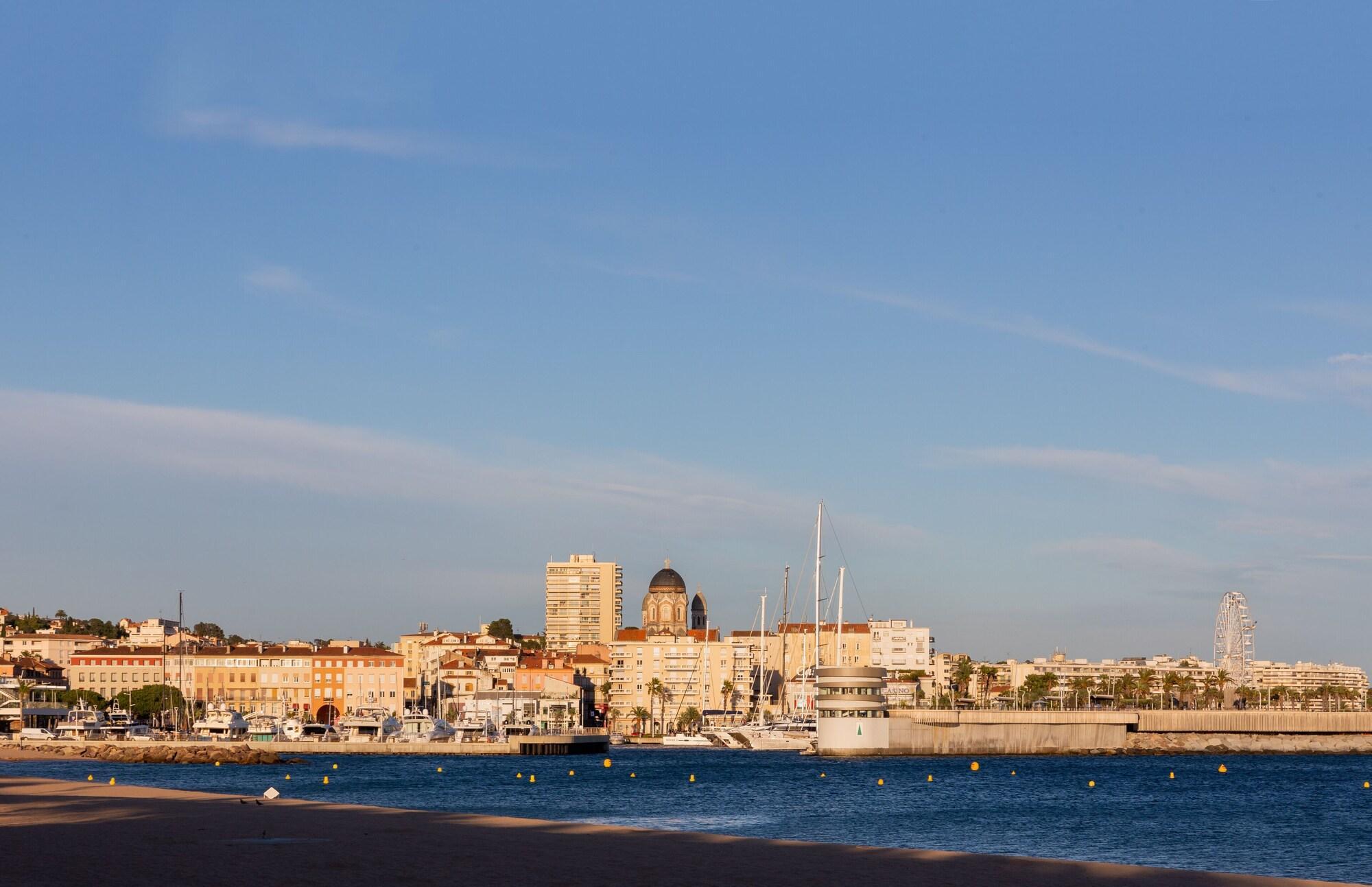 فندق Sowell Family Riviera Saint-Raphaël المظهر الخارجي الصورة
